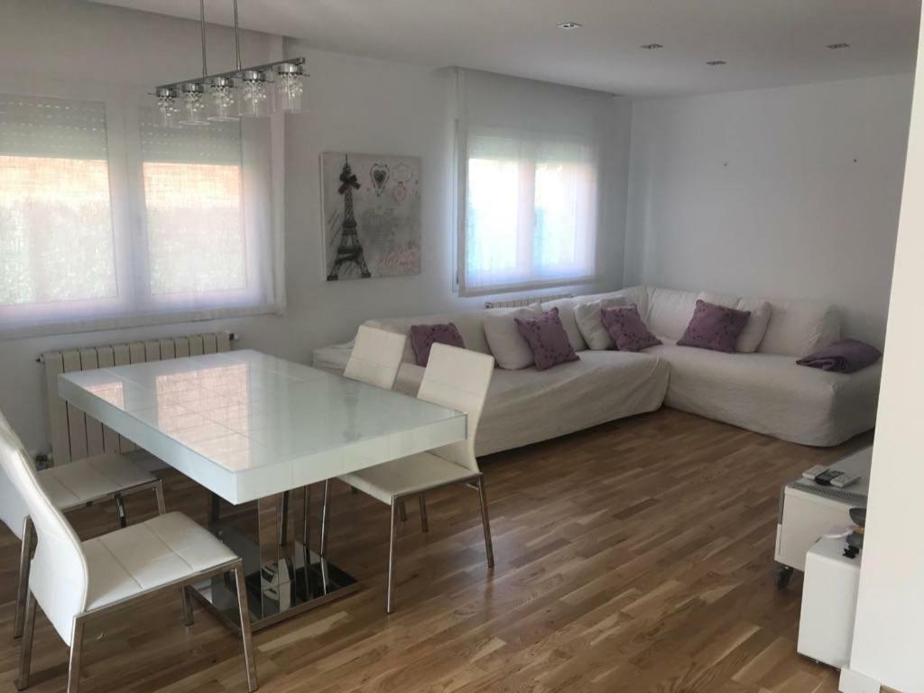 Nice Home Borgona Экстерьер фото